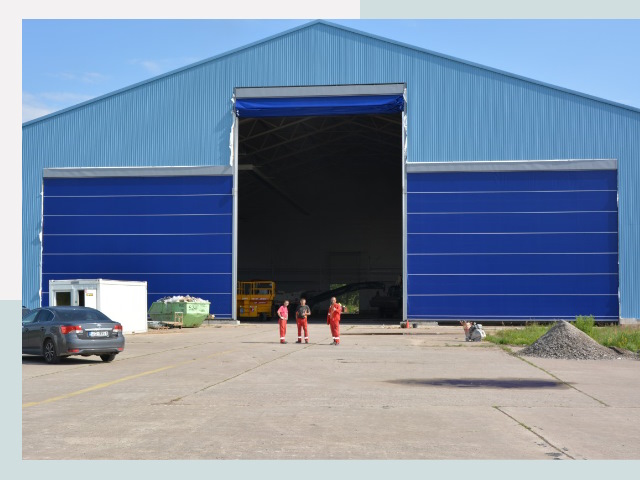 Ангарные ворота в Киров от СтальСтрой-Кро по цене 610 руб.